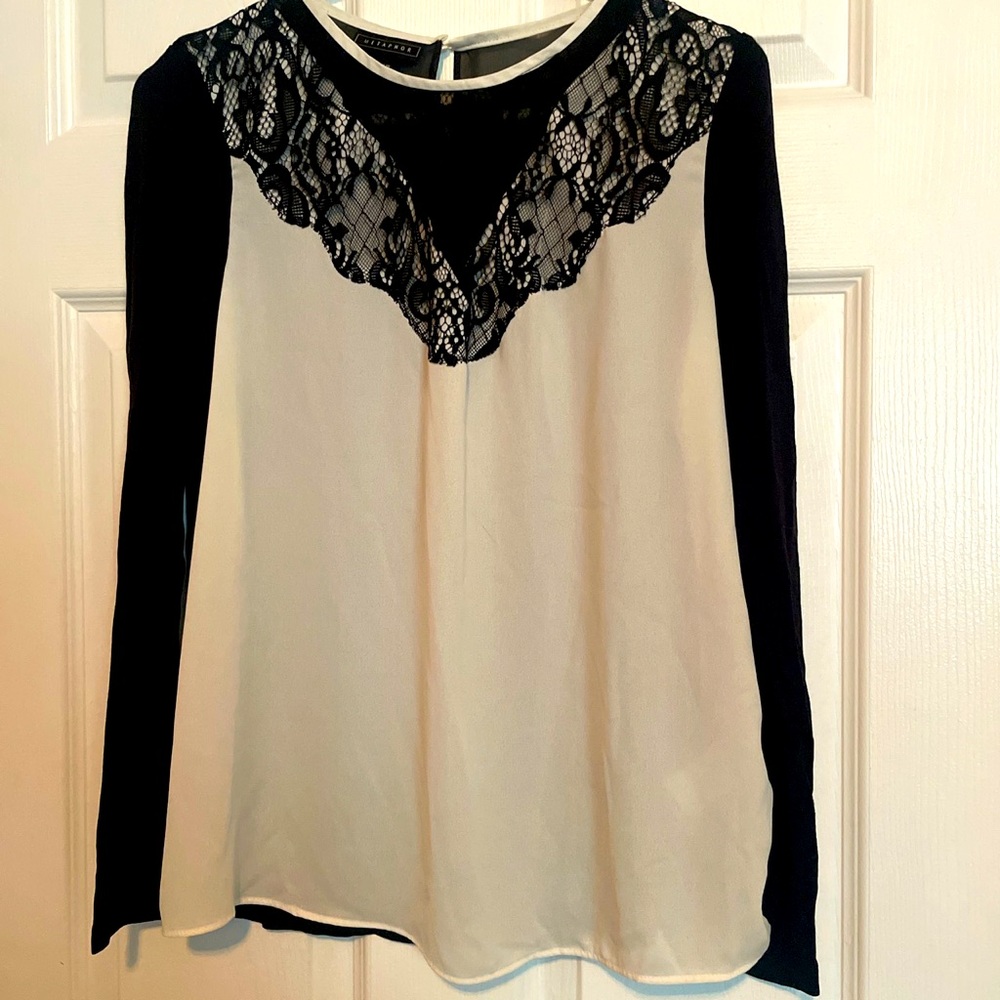 Metaphor Black and White Long Sleeve Blouse. Size Small.